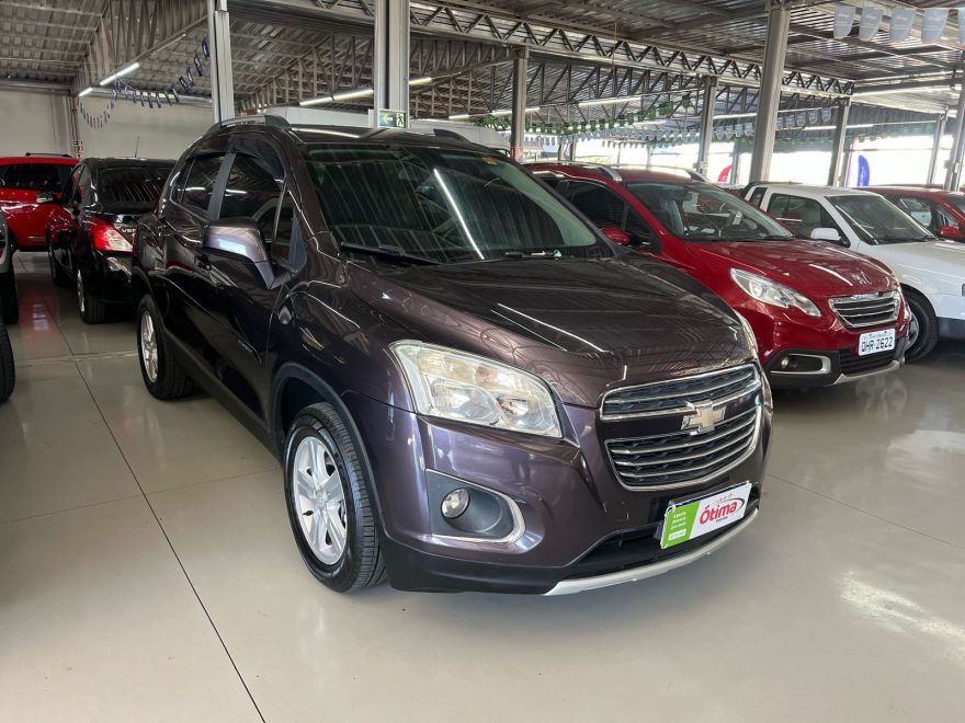 TRACKER LT 1.8 2016 AUTOMÁTICA