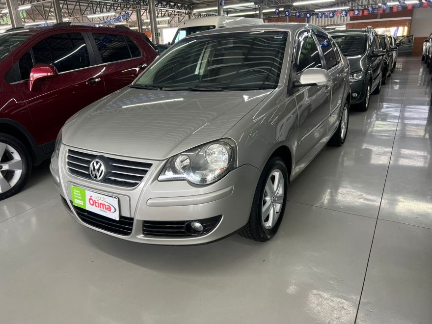 POLO SEDAN 1.6 AUTOMÁTICO 2012