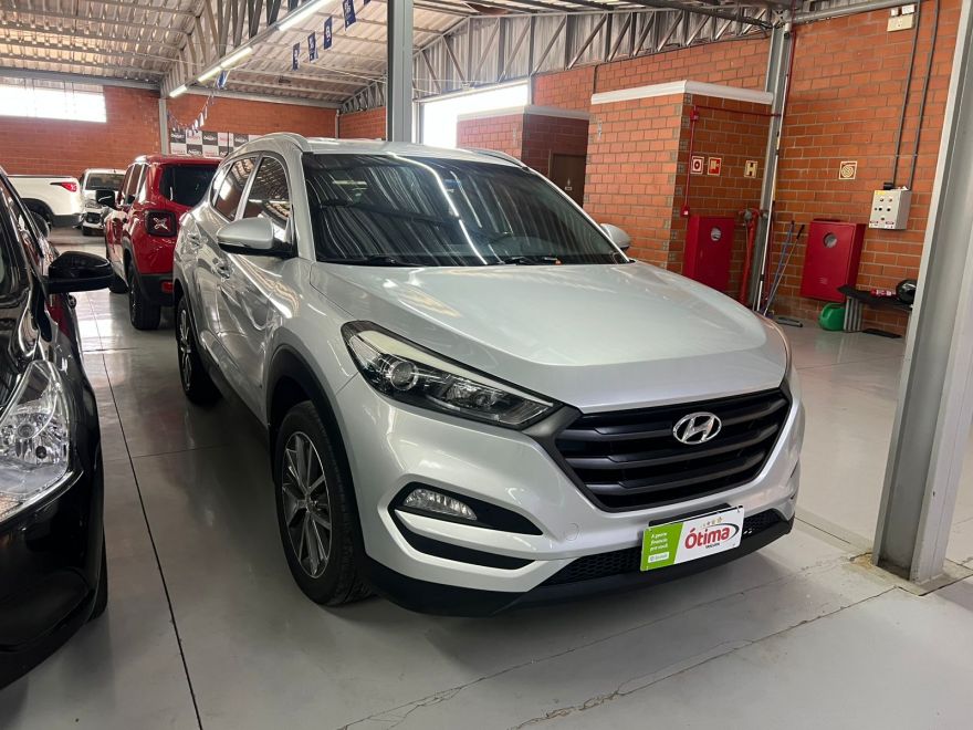 TUCSON TURBO GL 2017