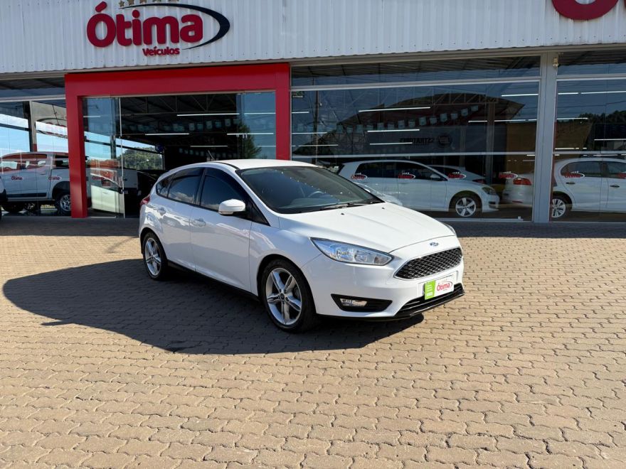 FORD FOCUS 1.6 SE