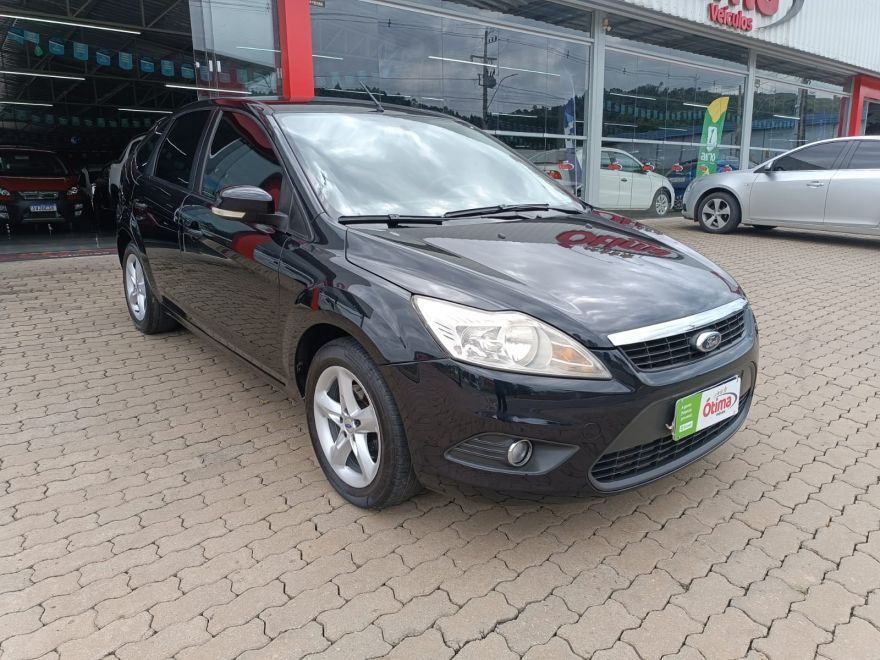 FORD FOCUS HB 20.