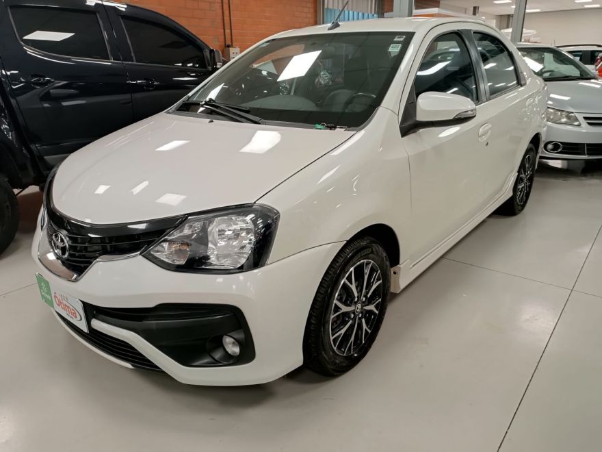 TOYOTA ETIOS PLATINUM 1.5