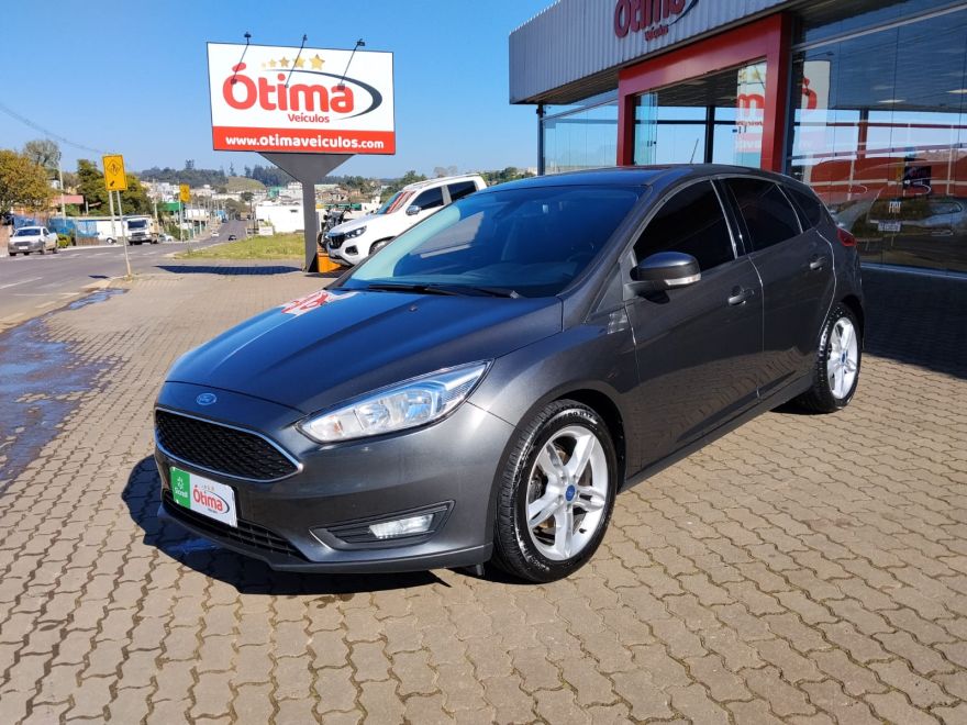 FORD FOCUS 1.6 MANUAL
