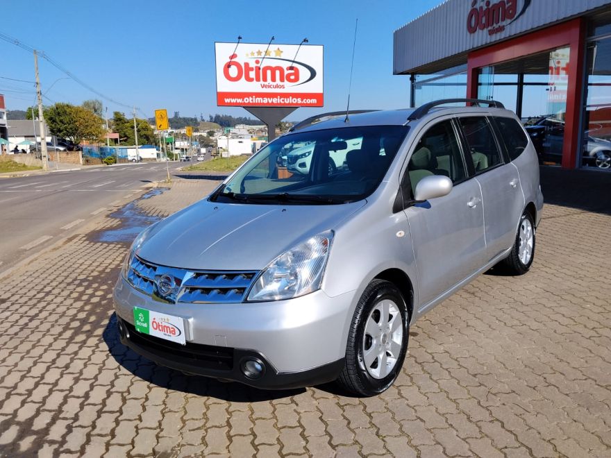 NISSAN LIVINA GRAND 1.8 AT 7 LUGARES