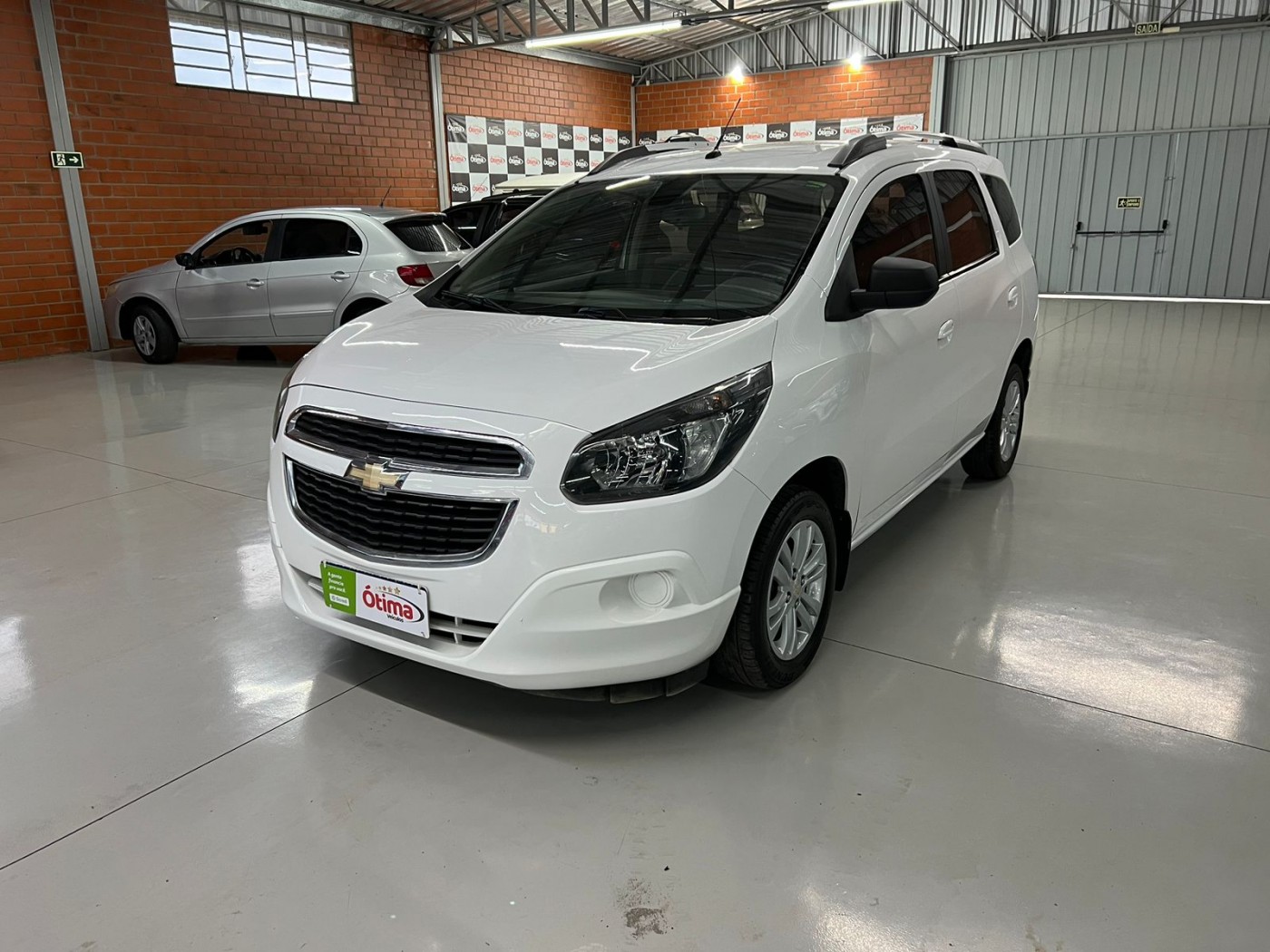 CHEVROLET SPIN 1.8 LT 5 LUGARES MANUAL 2017 - Foto 2