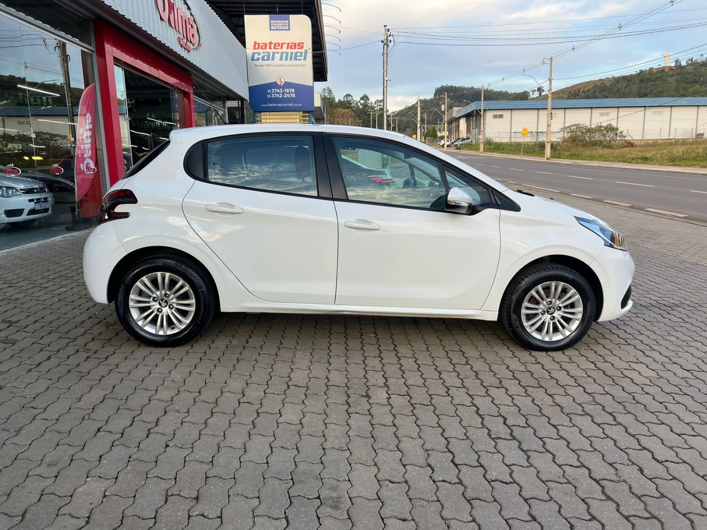 PEUGEOT 208 ACTIVE 1.2 2018  - Foto 10