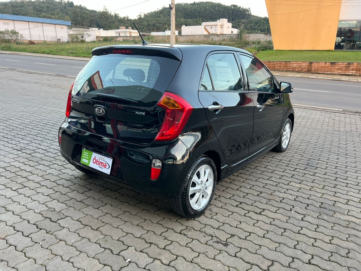 KIA PICANTO EX 2014 AUTOMÁTICO PRETO - Foto 14