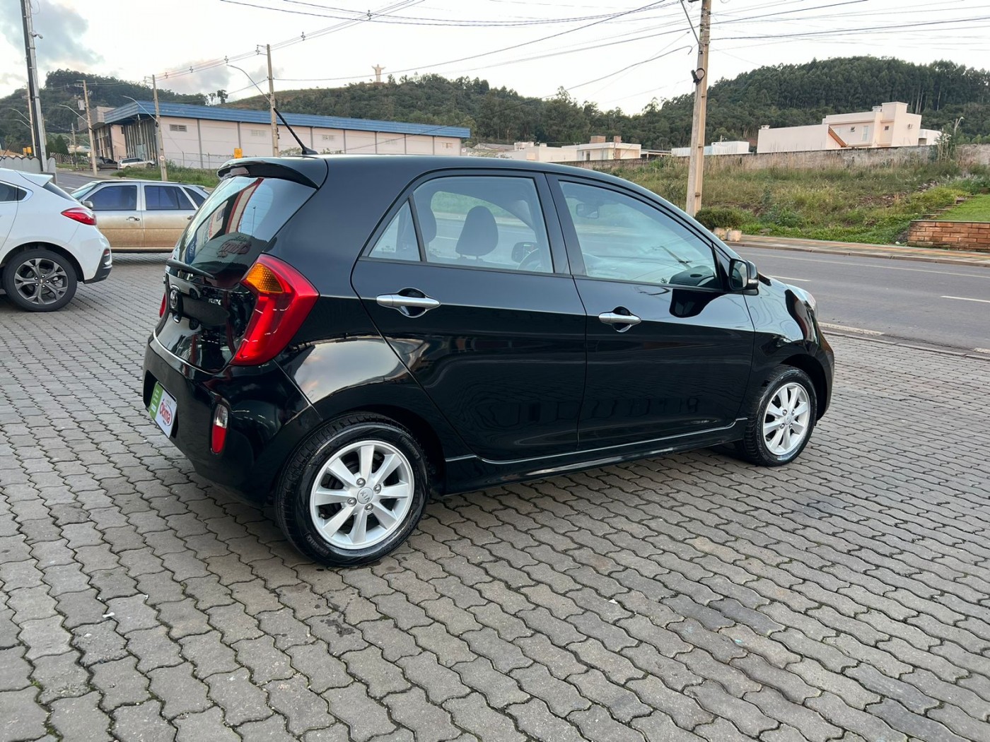 KIA PICANTO EX 2014 AUTOMÁTICO PRETO - Foto 12