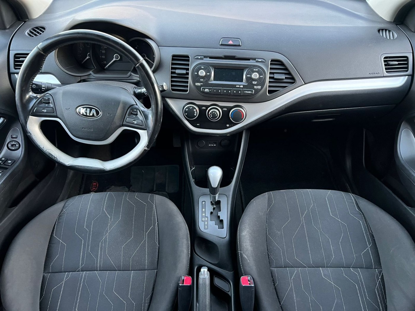 KIA PICANTO EX 2014 AUTOMÁTICO PRETO - Foto 6