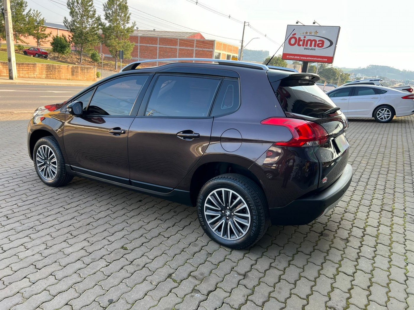 PEUGEOT 2008 ALLURE AUTOMÁTICO 2019 - Foto 9
