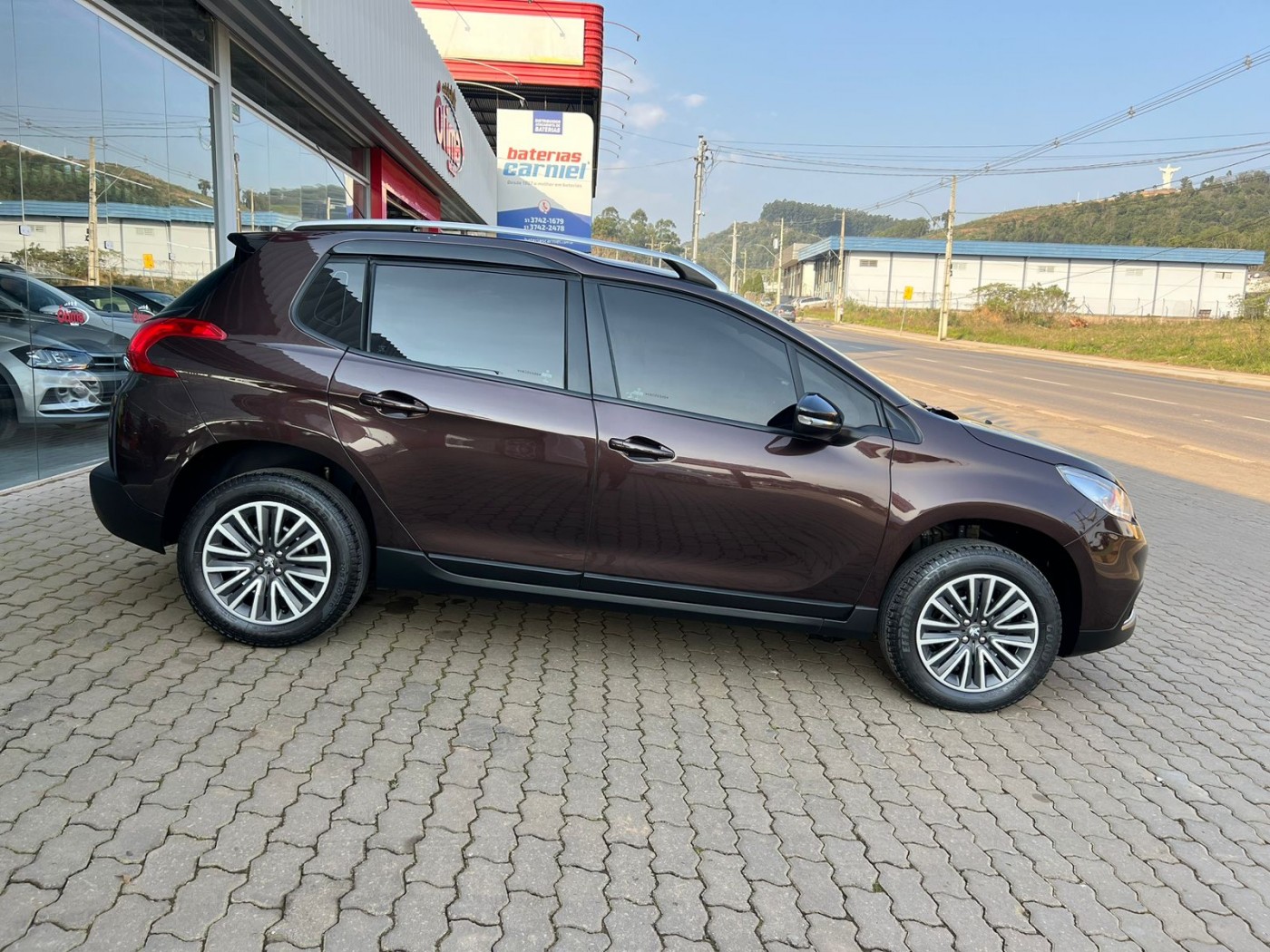 PEUGEOT 2008 ALLURE AUTOMÁTICO 2019 - Foto 8