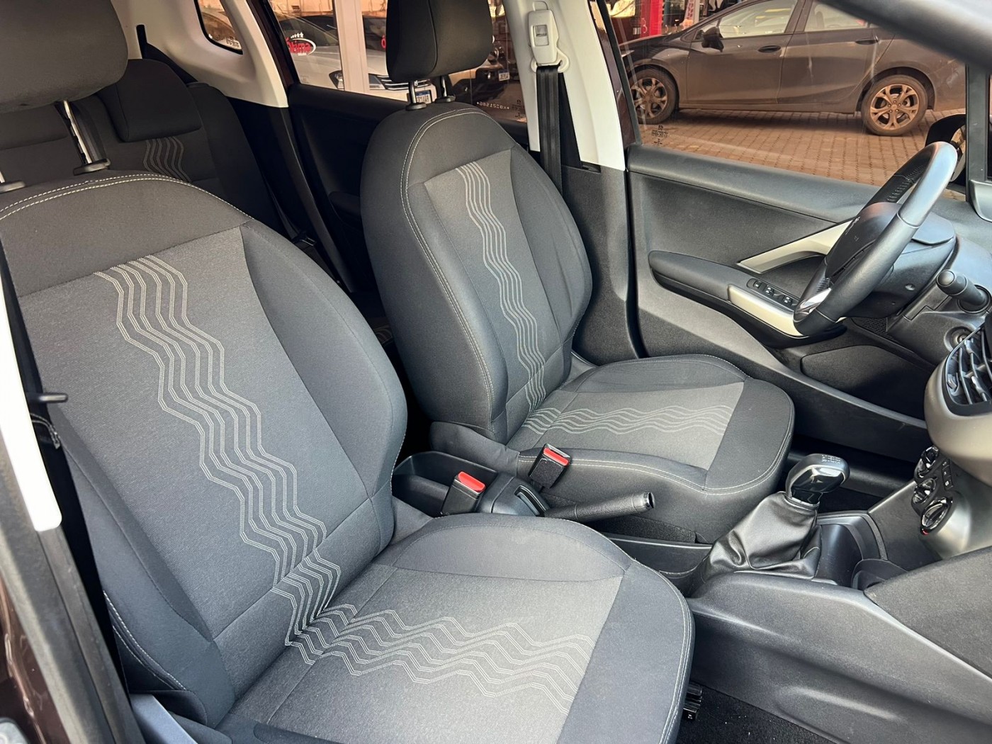 PEUGEOT 2008 ALLURE AUTOMÁTICO 2019 - Foto 7