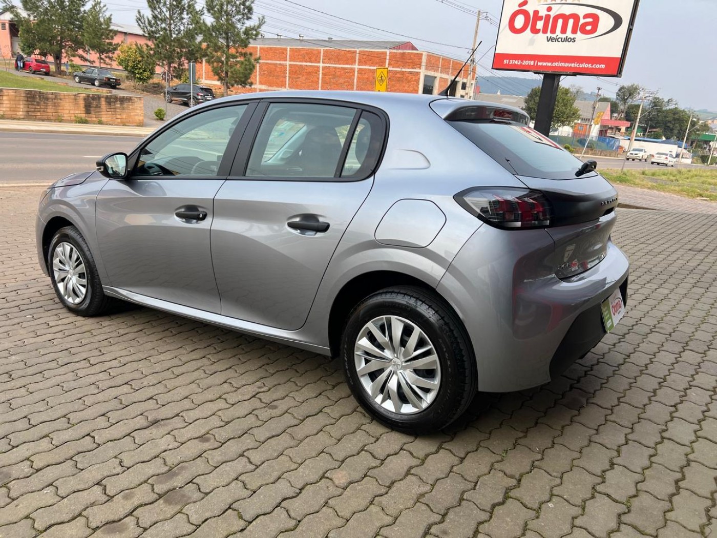 PEUGEOT 208 LIKE 2024 - Foto 9