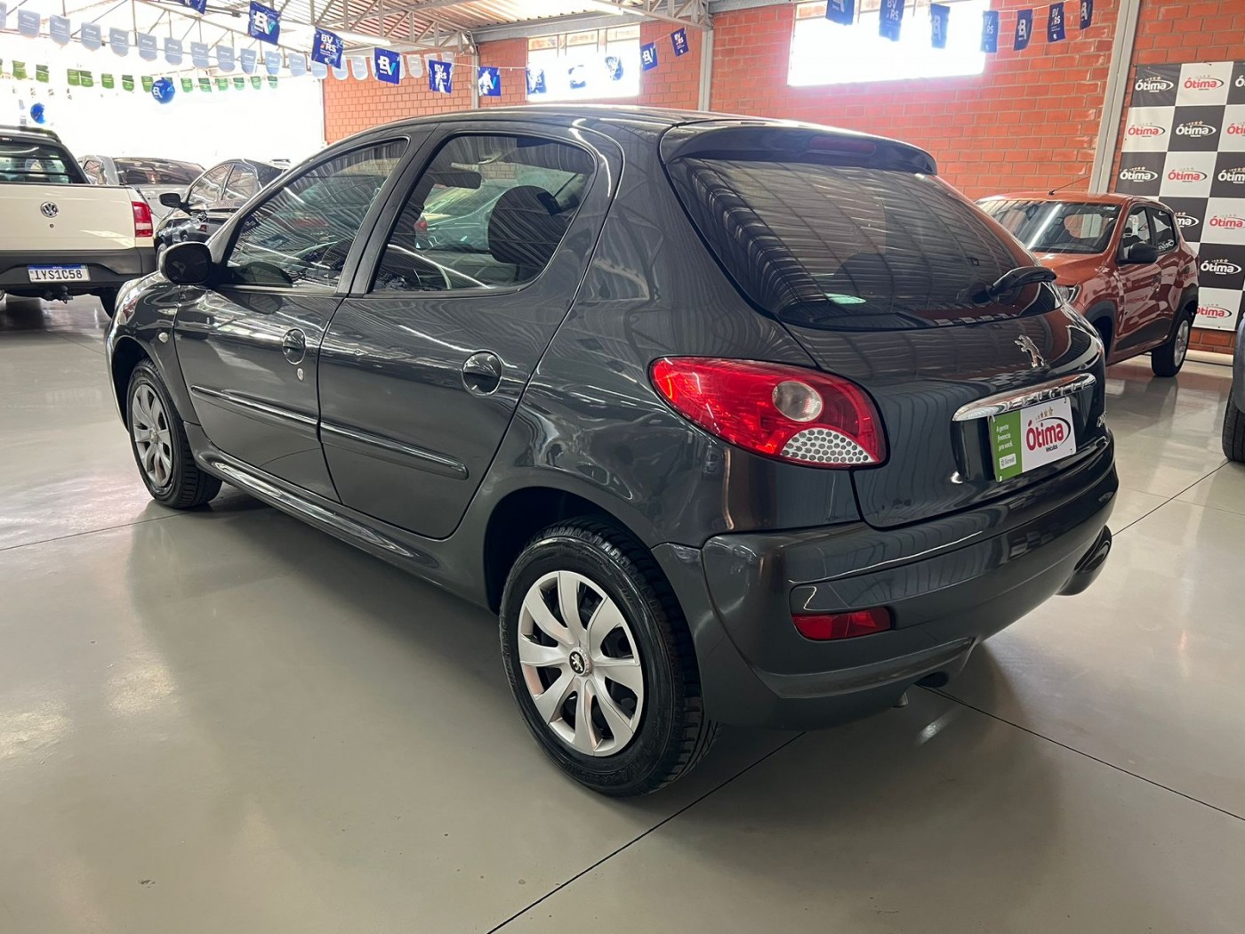 PEUGEOT 207 XR 1.4 2013 - Foto 9