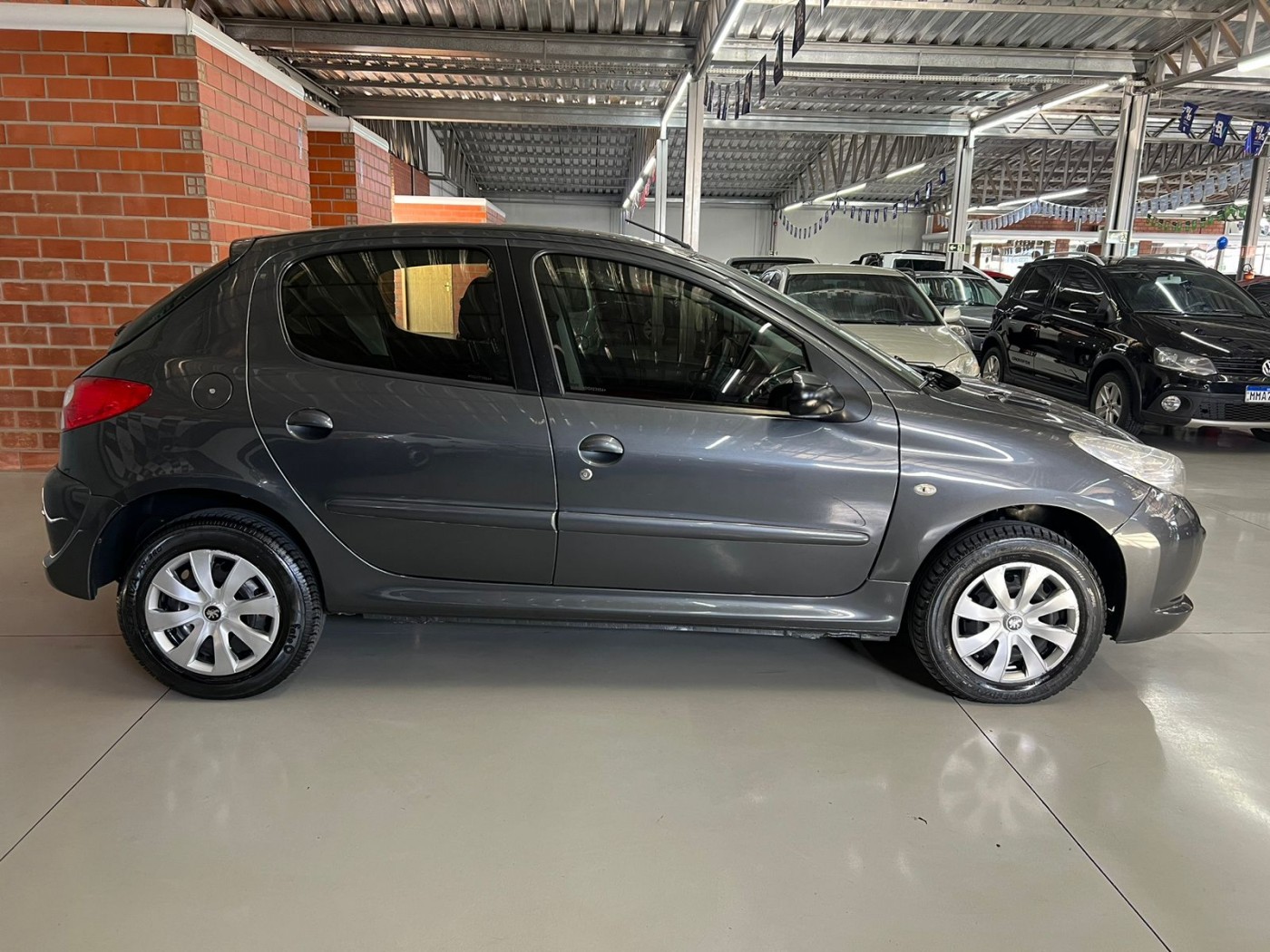 PEUGEOT 207 XR 1.4 2013 - Foto 5