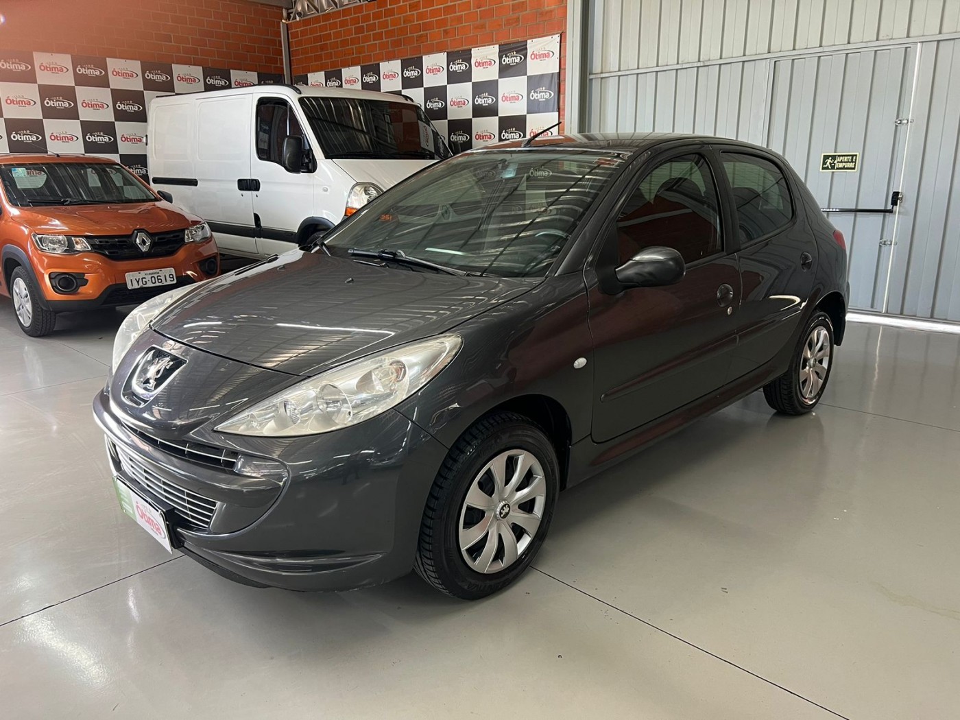 PEUGEOT 207 XR 1.4 2013 - Foto 4