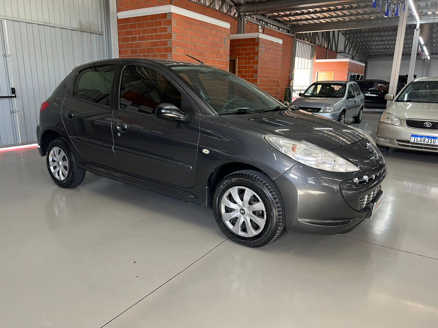 PEUGEOT 207 XR 1.4 2013 - Foto 3
