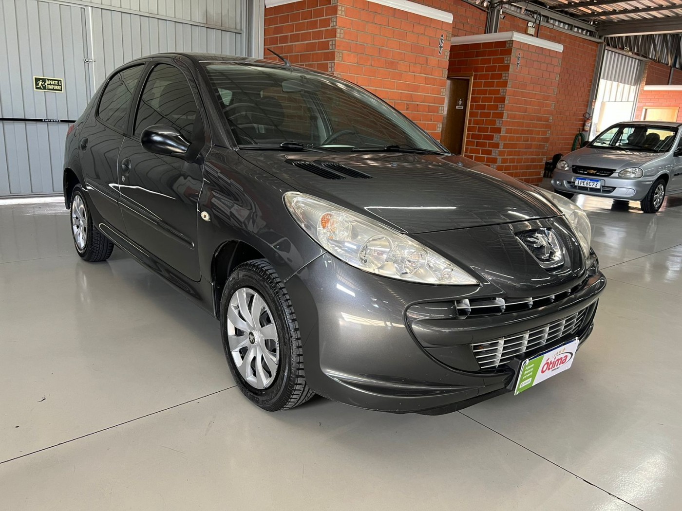 PEUGEOT 207 XR 1.4 2013 - Foto 1