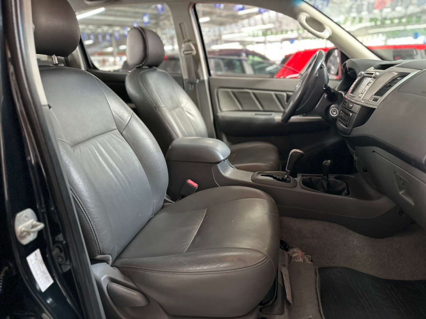 TOYOTA HILUX SRV FLEX 4X4 - Foto 4