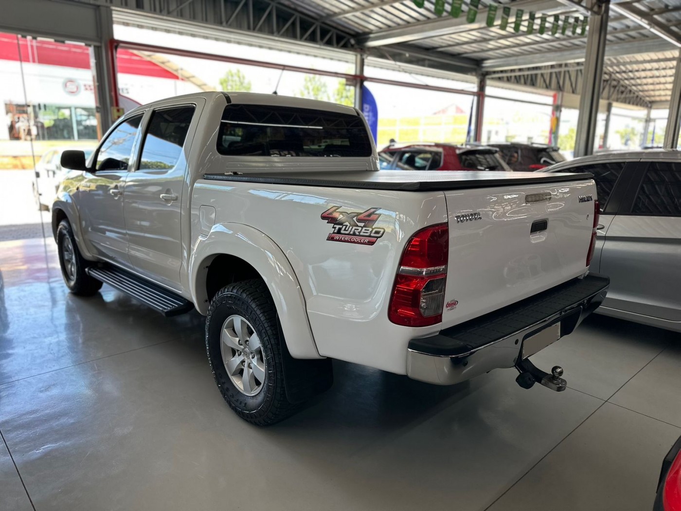 TOYOTA HILUX 3.0 SR DIESEL 4X4 AUTOMATICA - Foto 8