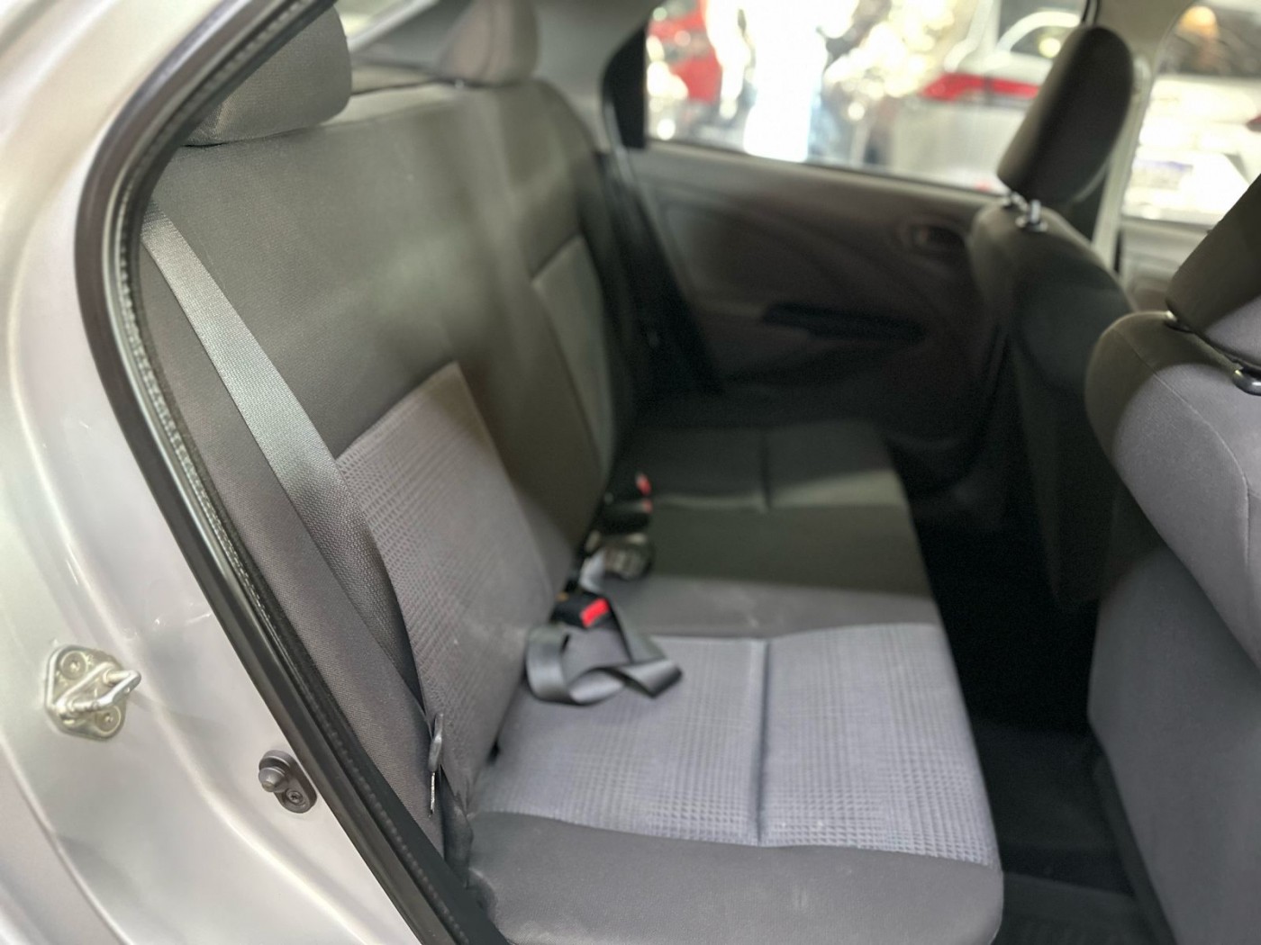 TOYOTA ETIOS XS SEDAN 1.5 - Foto 6