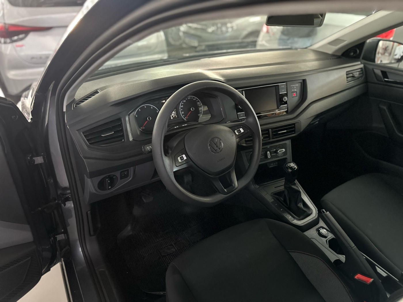 VW POLO 1.0 - Foto 4