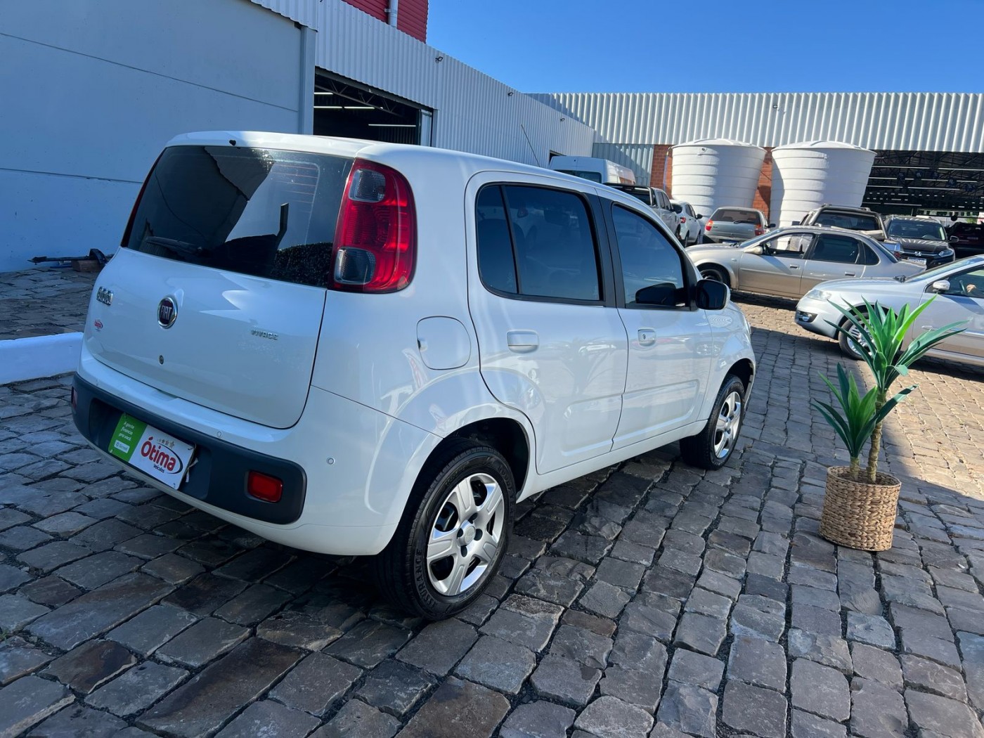 FIAT UNO VIVACE 1.0 2016 - Foto 8