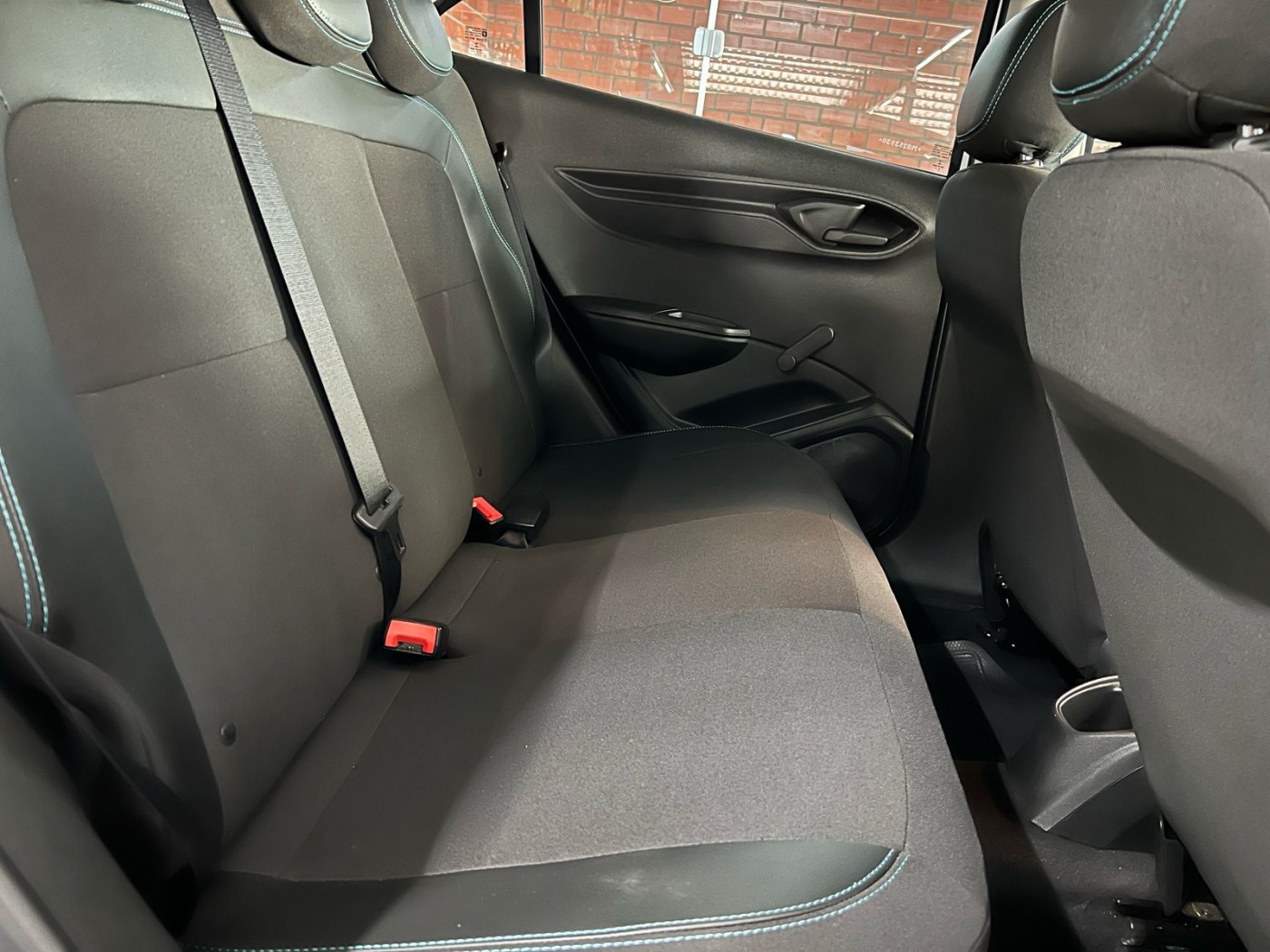 CHEVROLET ONIX JOY BLACK 2021 - Foto 6