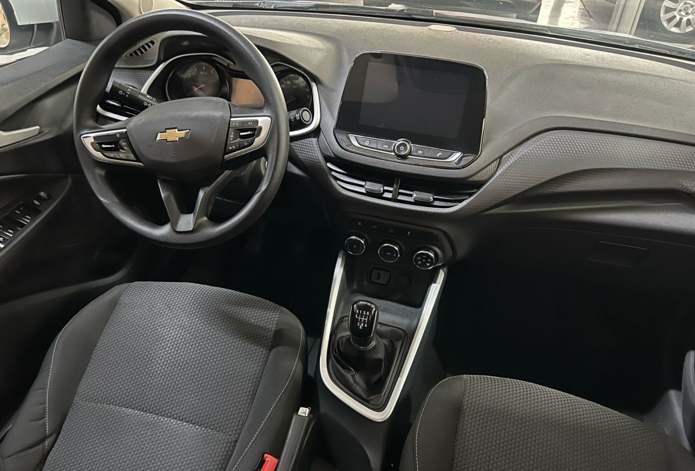 CHEVROLET ONIX PLUS LT TURBO 1.0 - Foto 5