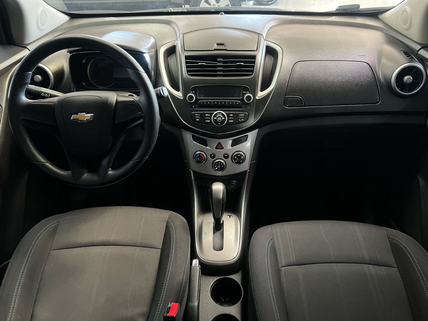 TRACKER LT 1.8 2016 AUTOMÁTICA - Foto 4