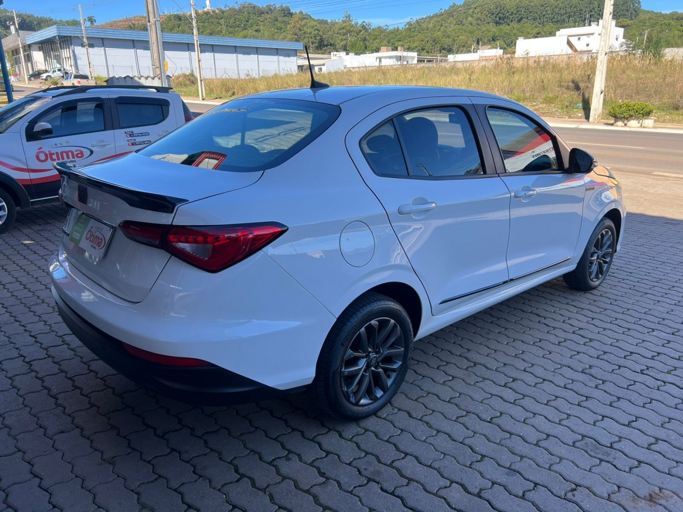 CRONOS DRIVE 1.3 S DESIGN  - Foto 10