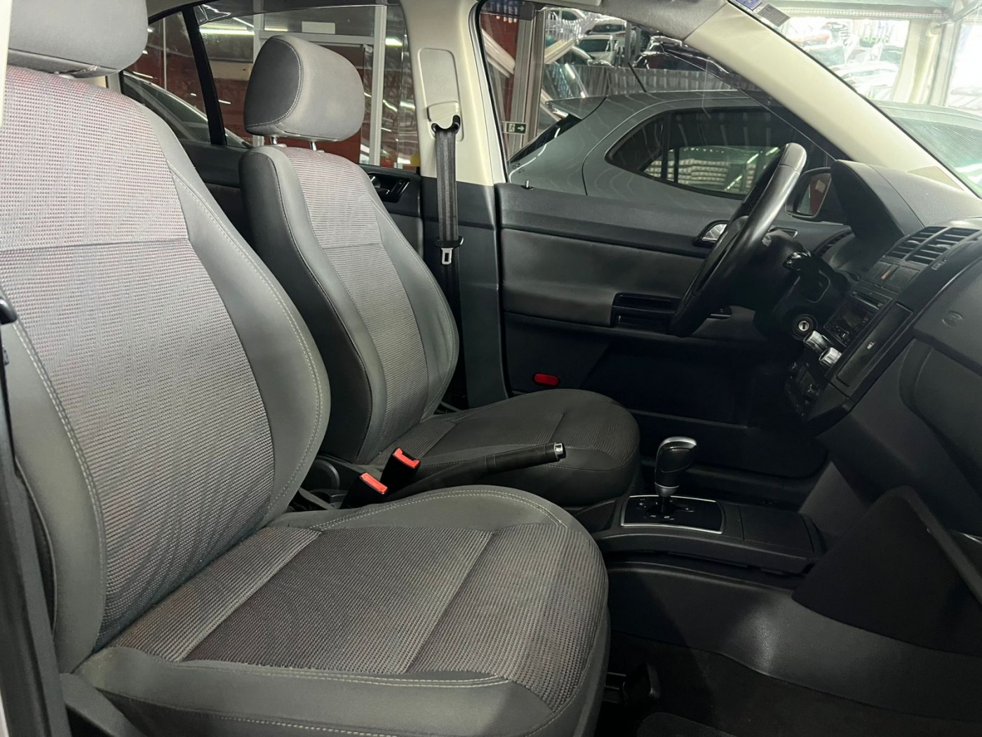 POLO SEDAN 1.6 AUTOMÁTICO 2012 - Foto 4