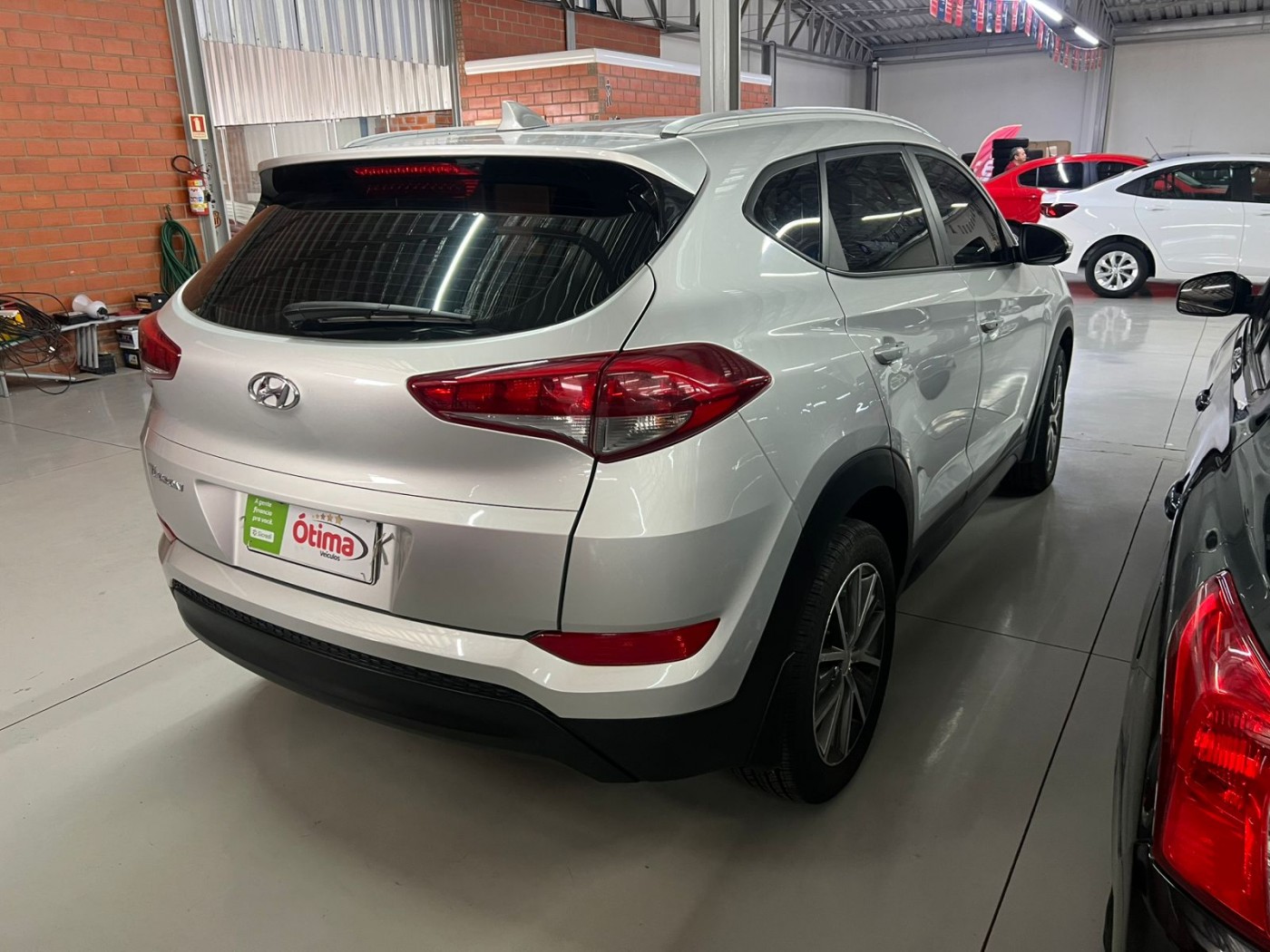 TUCSON TURBO GL 2017 - Foto 8