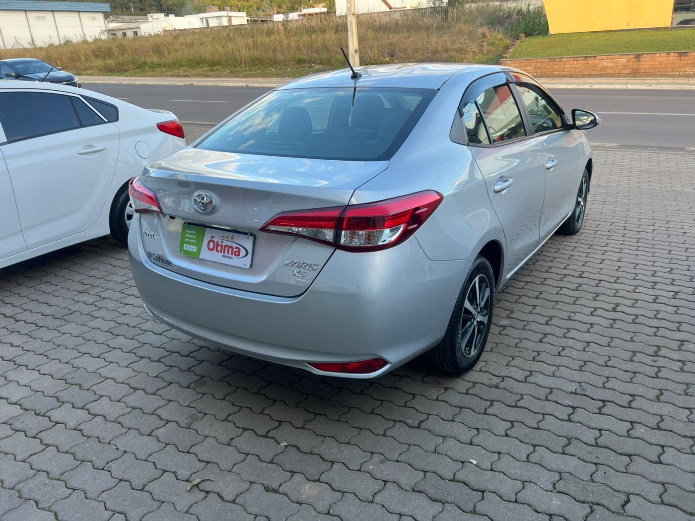 YARIS SEDAN 1.5 AUTOMATICO 2019 - Foto 13