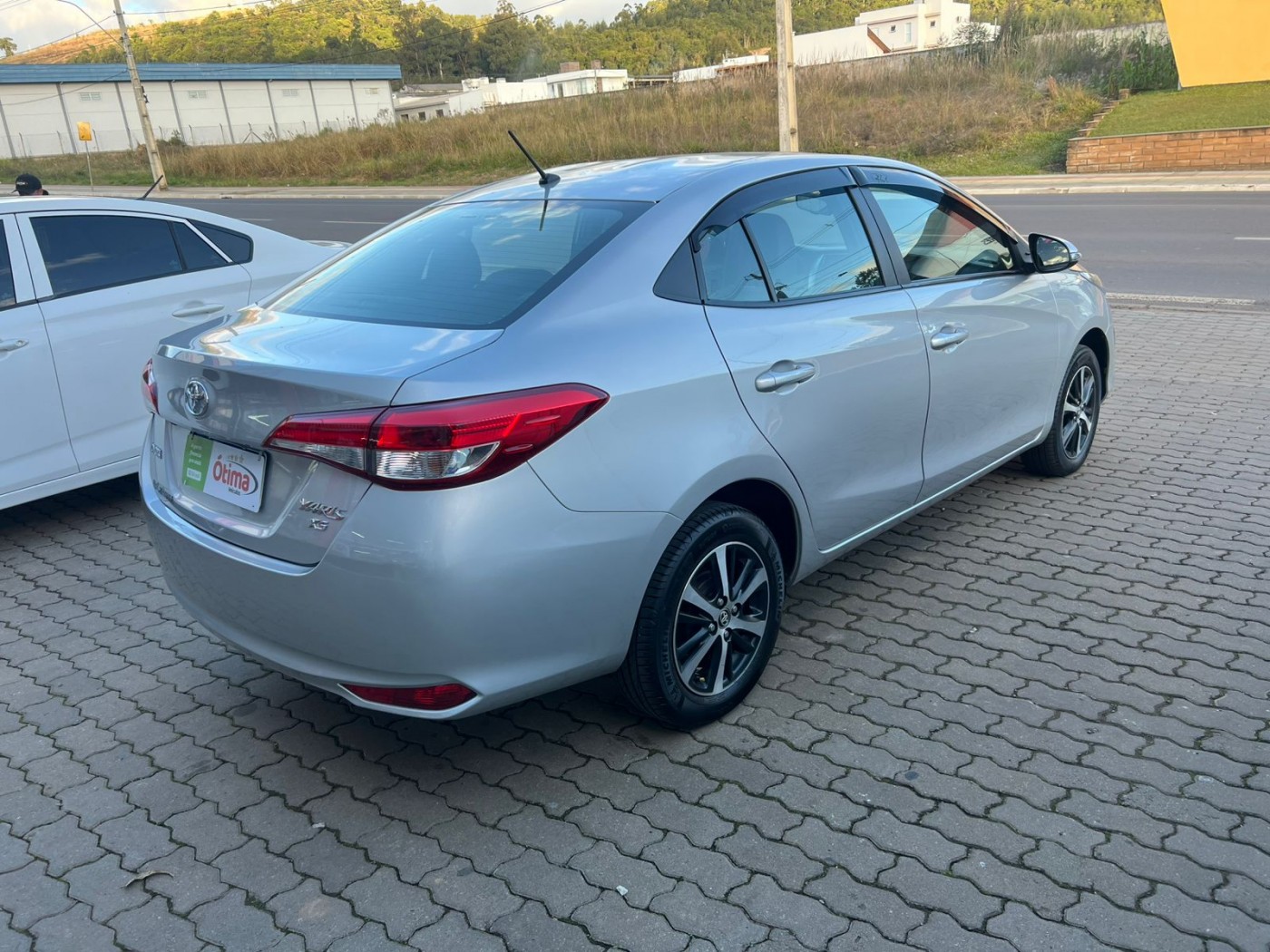 YARIS SEDAN 1.5 AUTOMATICO 2019 - Foto 10