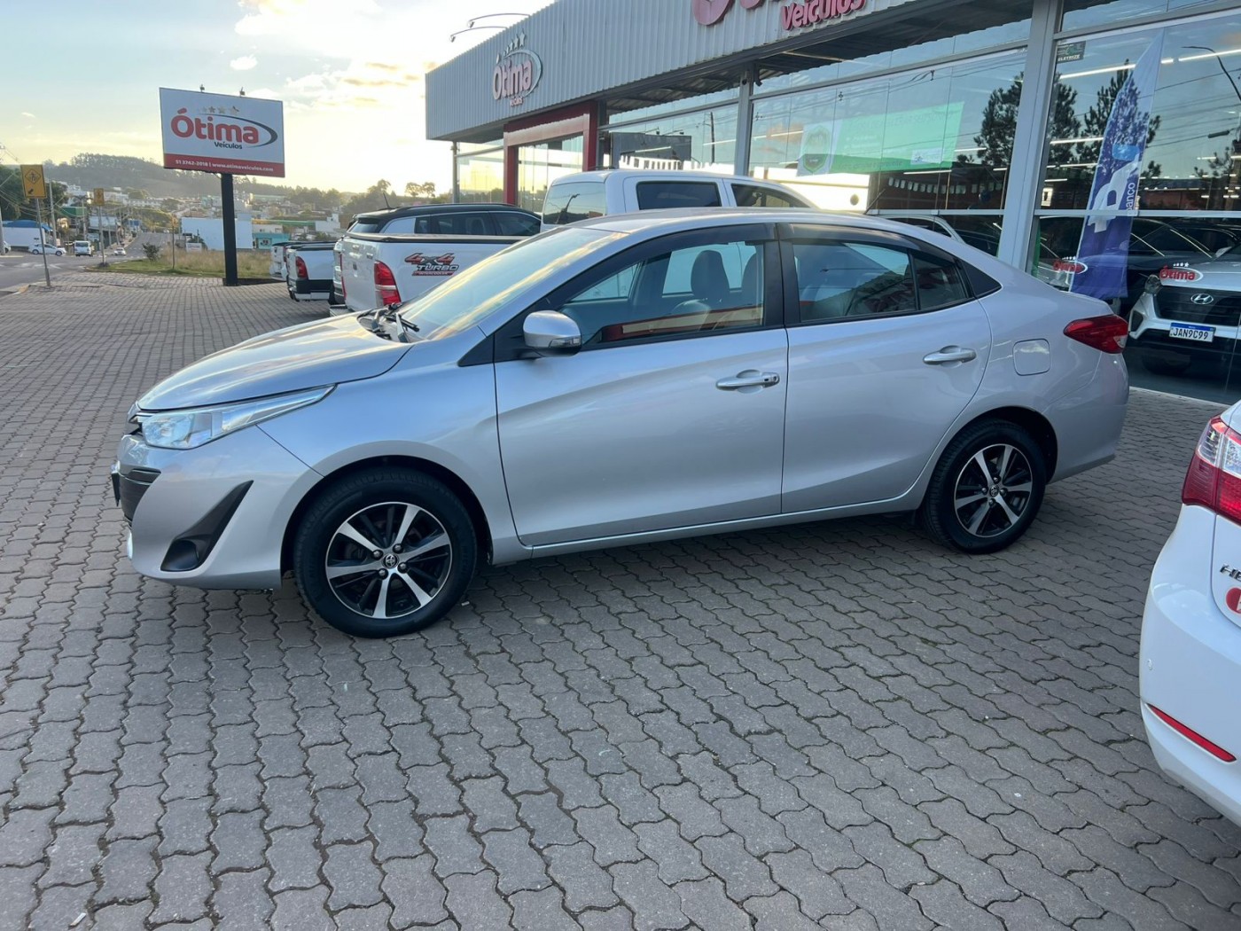 YARIS SEDAN 1.5 AUTOMATICO 2019 - Foto 9