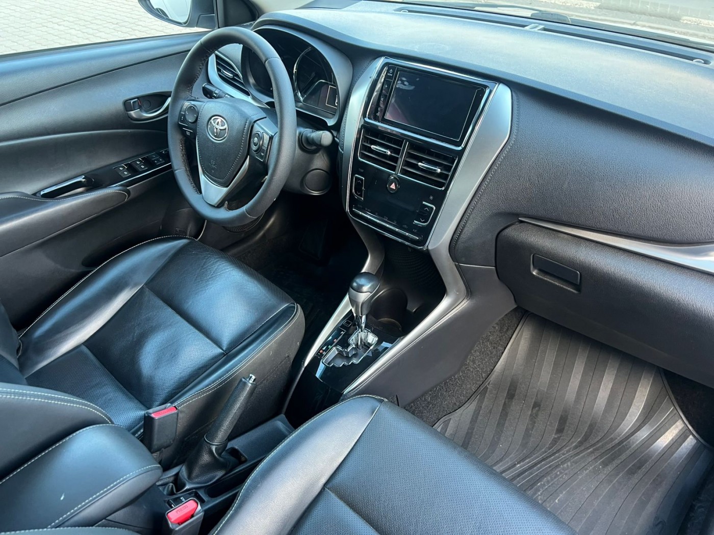 YARIS SEDAN 1.5 AUTOMATICO 2019 - Foto 5