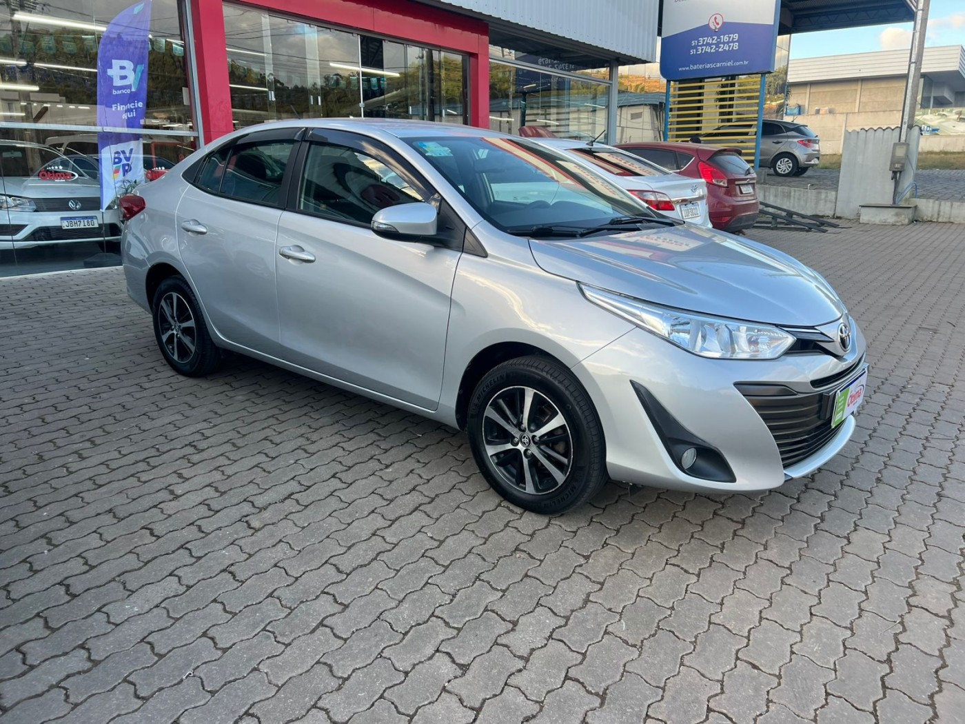 YARIS SEDAN 1.5 AUTOMATICO 2019 - Foto 3