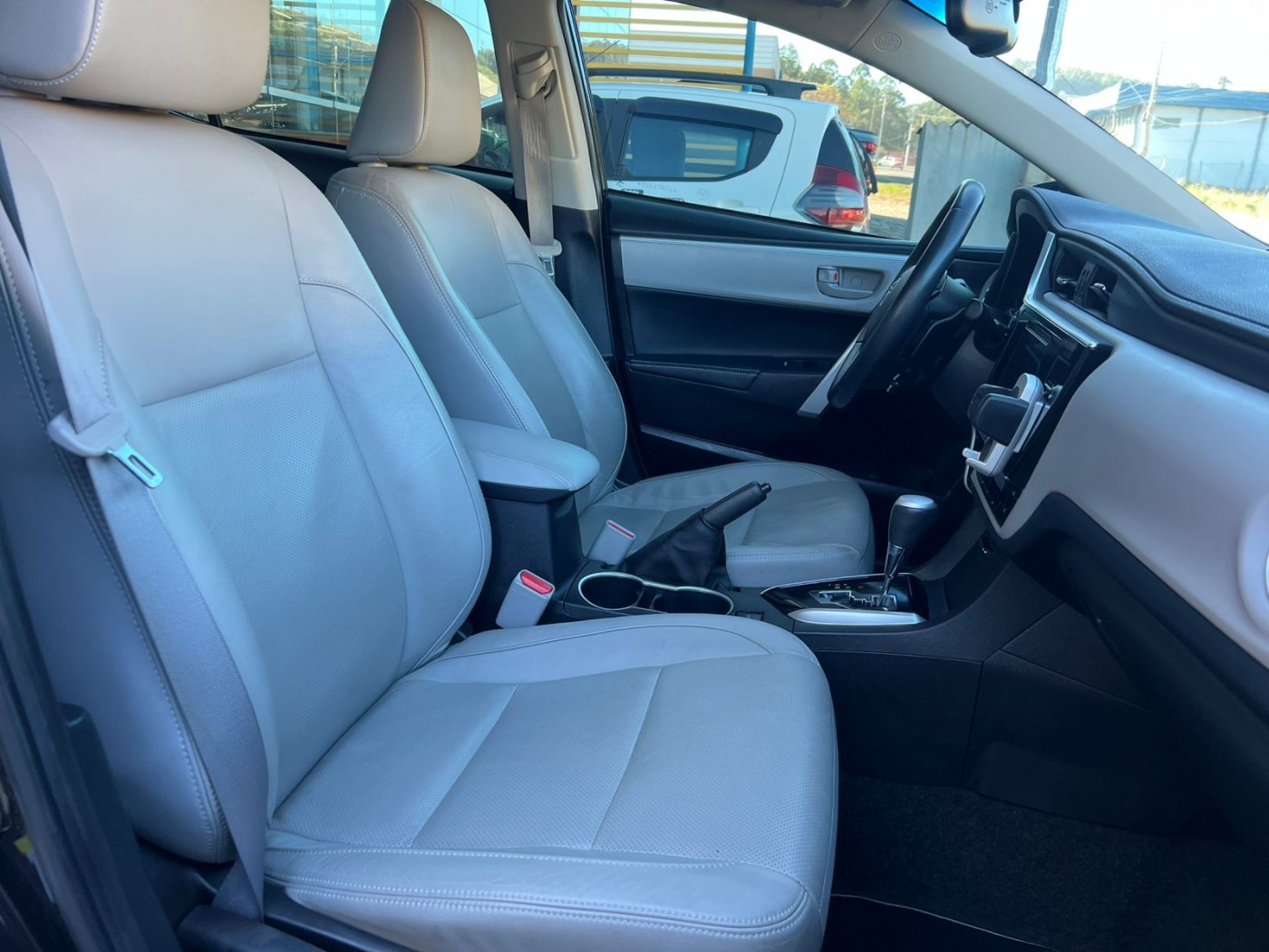 COROLLA XEI 2018 AUTOMÁTICO - Foto 7
