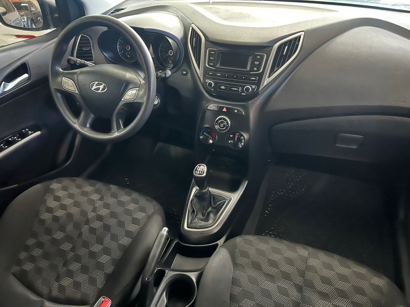 HB20 1.6 COMFORT 2019 6 MARCHAS - Foto 4