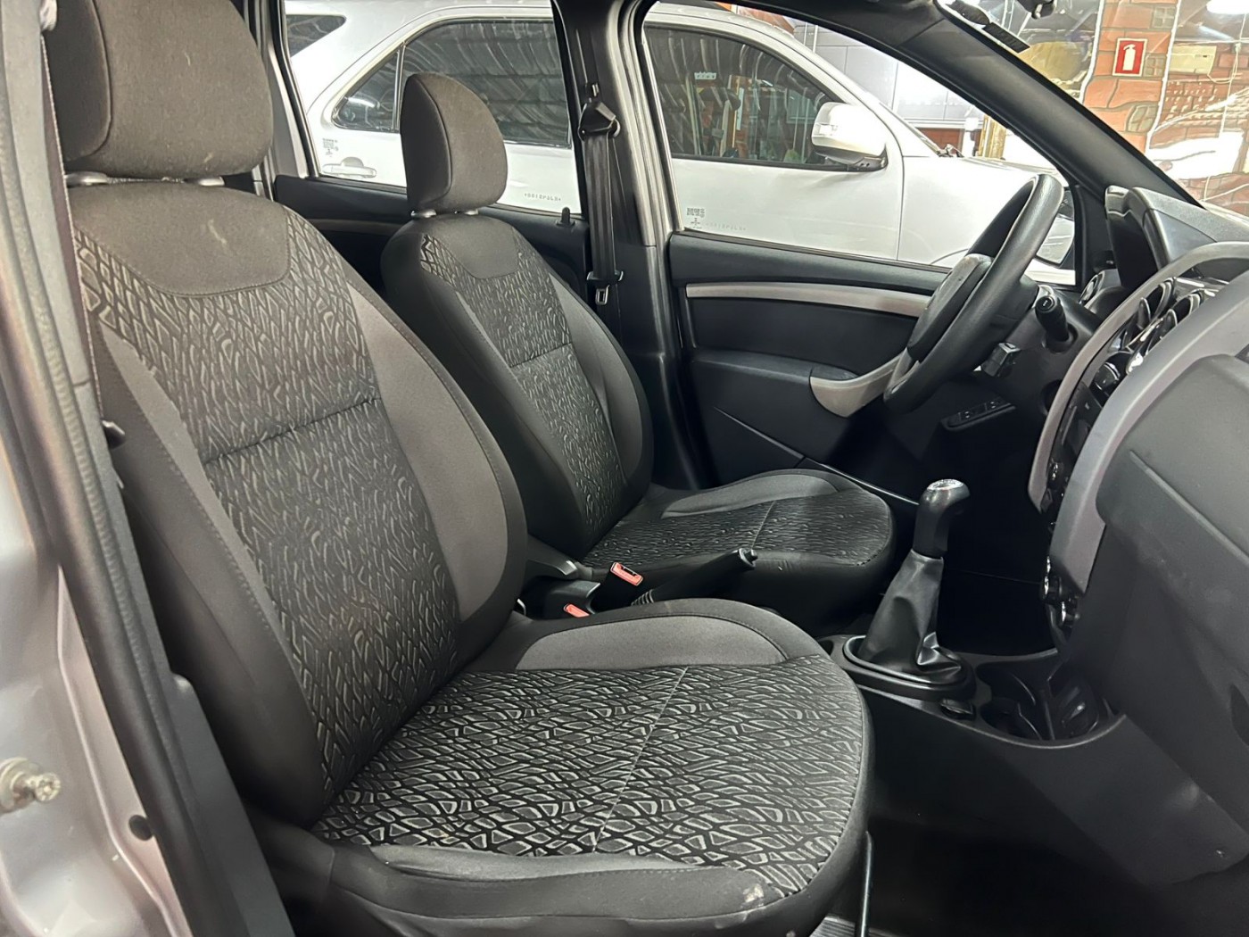 DUSTER  1.6 EXPRESSION 2019 - Foto 5