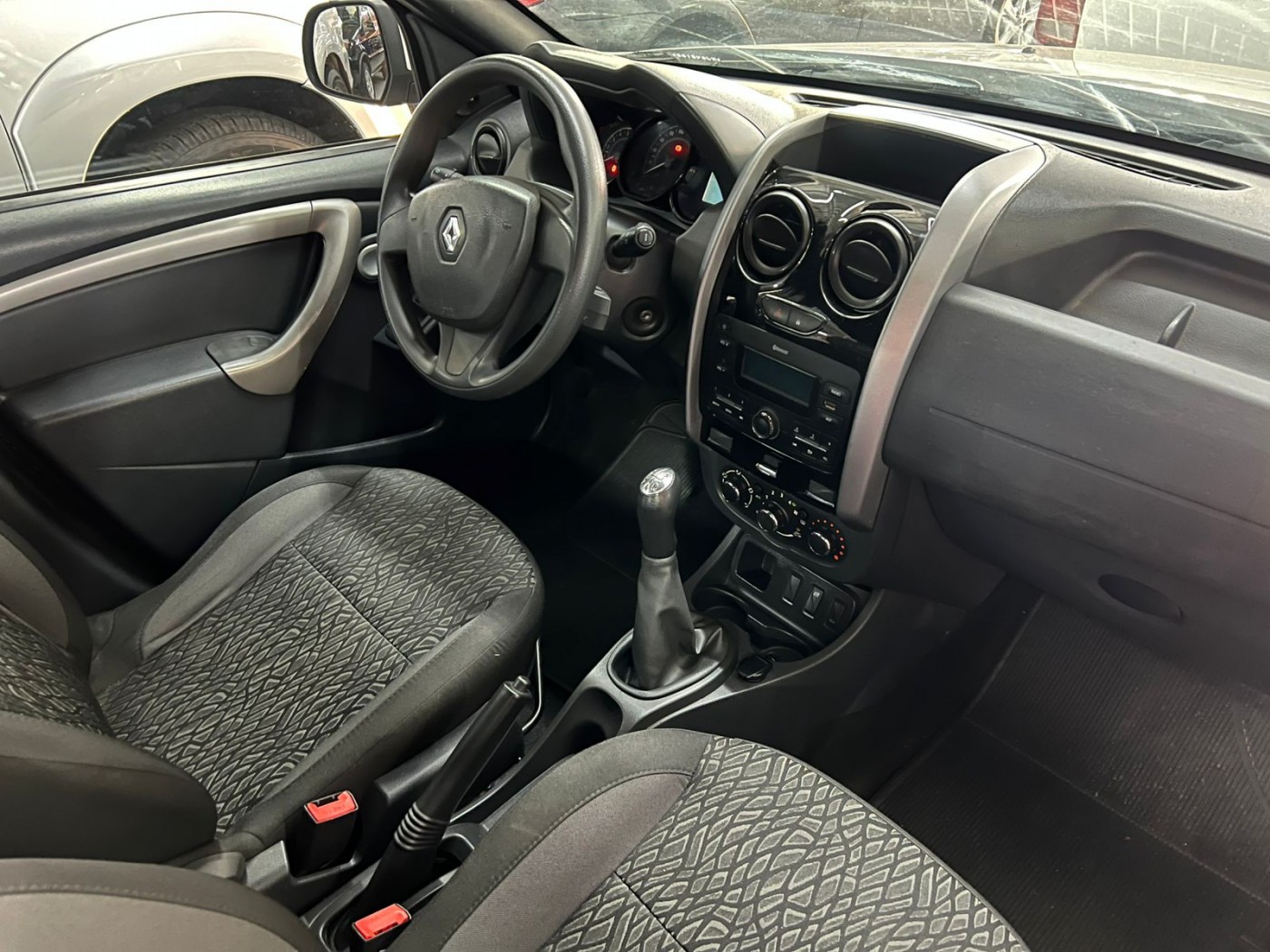 DUSTER  1.6 EXPRESSION 2019 - Foto 4