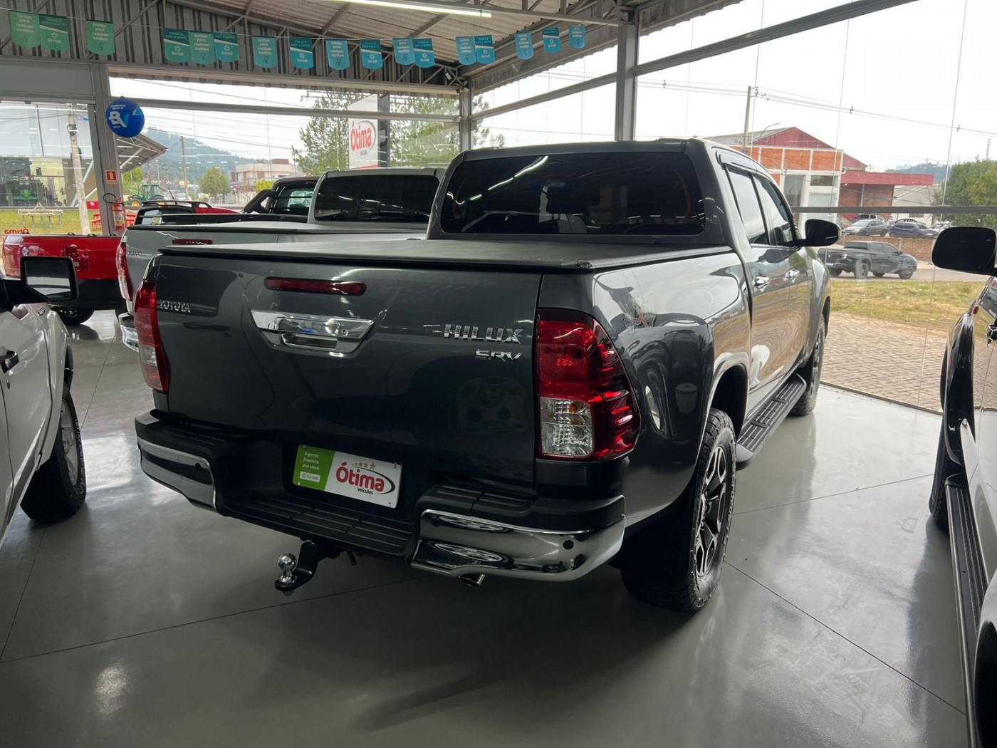 HILUX SRV 4X4 DIESEL CD 2024 - Foto 6