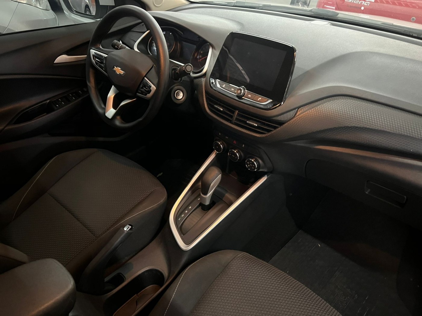 ONIX PLUS LT 1.0 TURBO 2023 - Foto 3