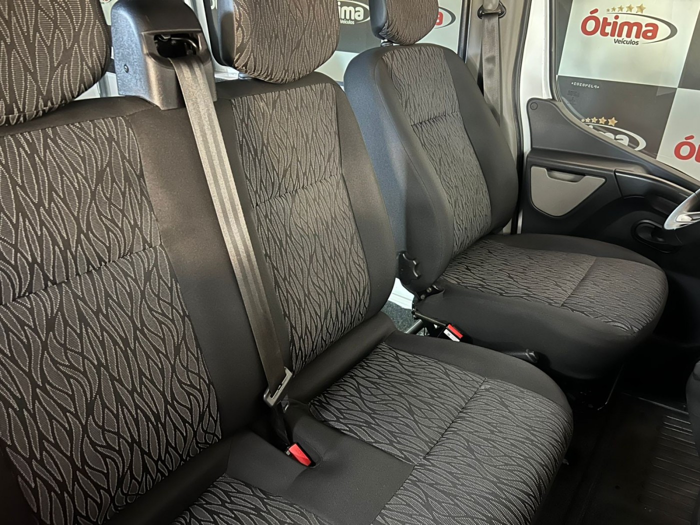 RENAULT MASTER VITRÉ 2023 - Foto 5