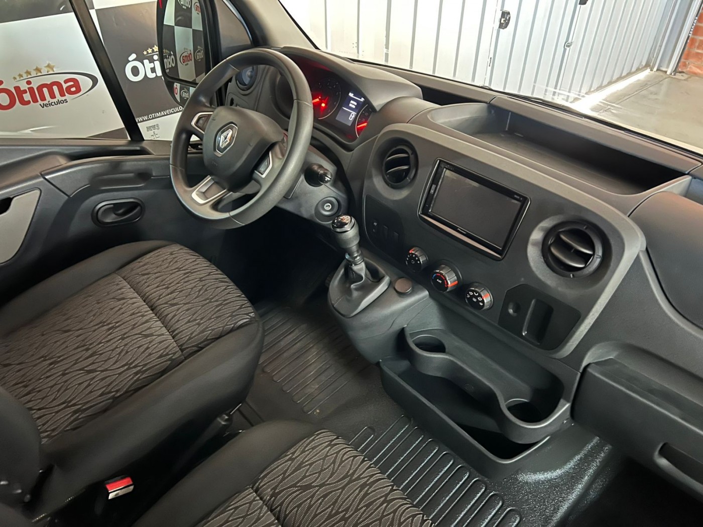 RENAULT MASTER VITRÉ 2023 - Foto 4