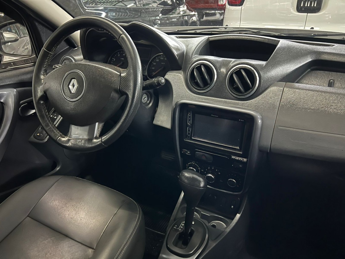 DUSTER 2.0 DYNAMIC 2014 AUTOMÁTICO - Foto 4