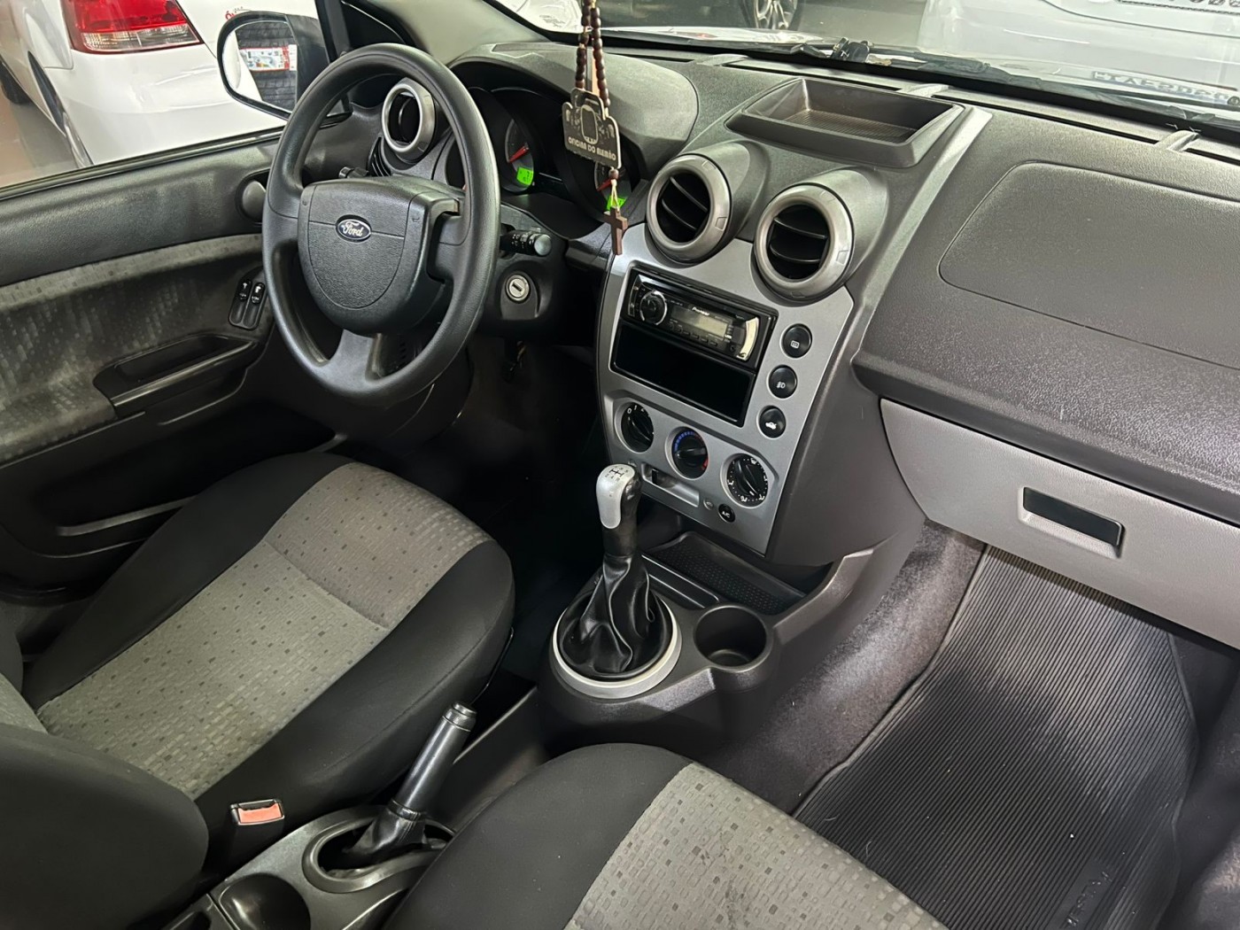 FORD FIESTA SEDAN 1.6 2013 - Foto 3