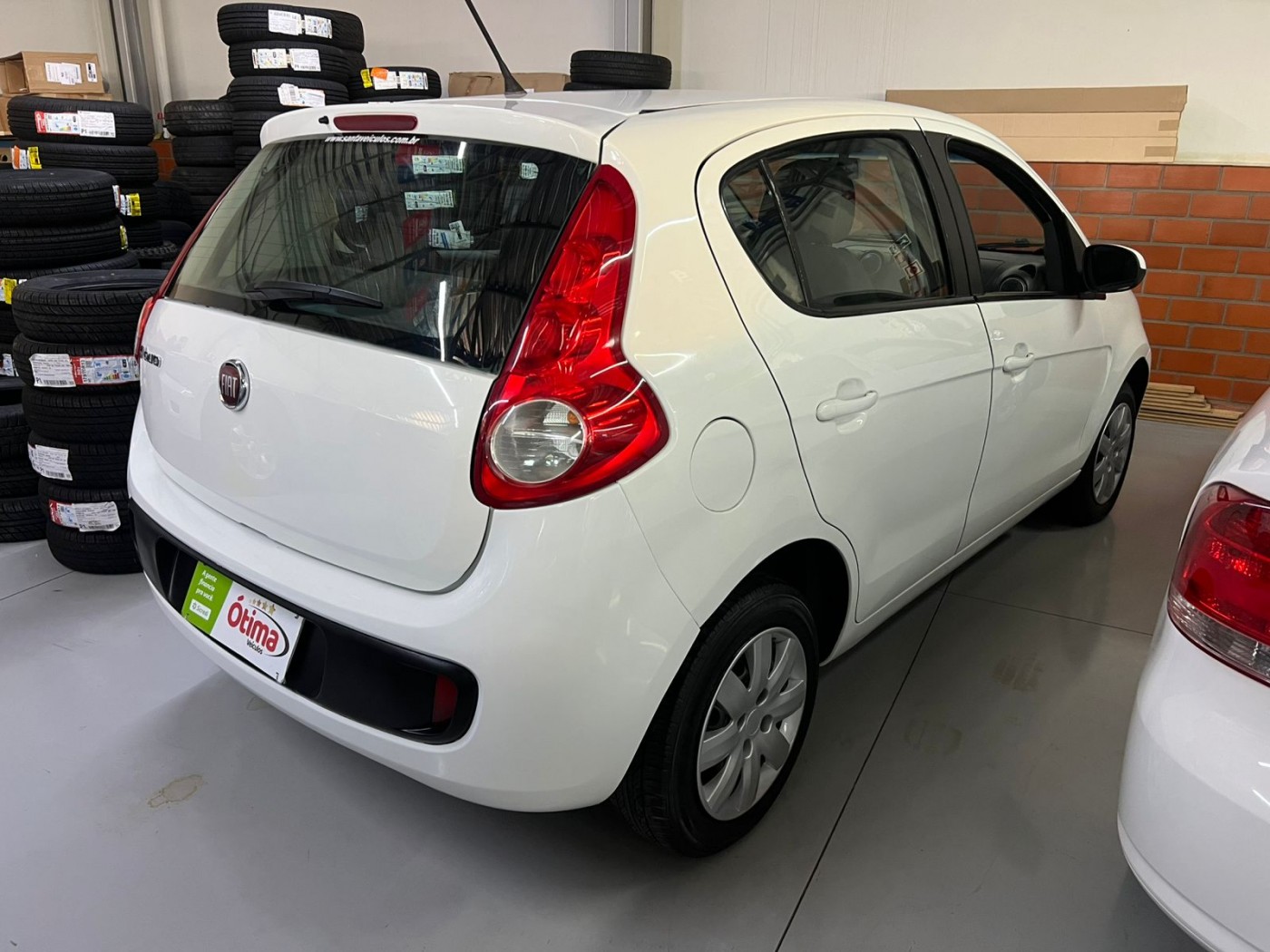 FIAT PALIO ATTRACTIVE 1.0 2015 - Foto 4