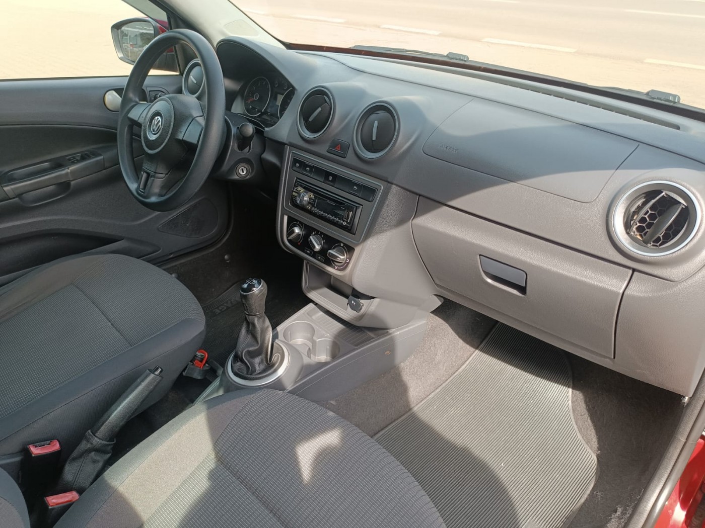 VW VOYAGE 1.0 - Foto 4